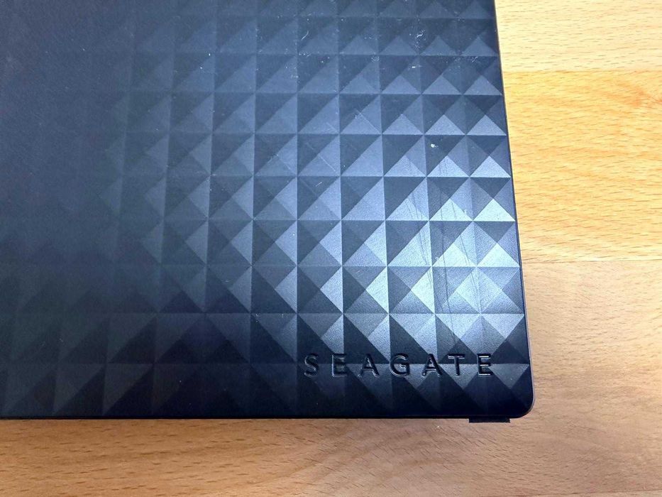 HardDisc extern Seagate 4 TB aproape nou