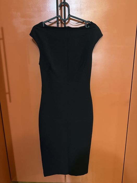 Черное женское платье