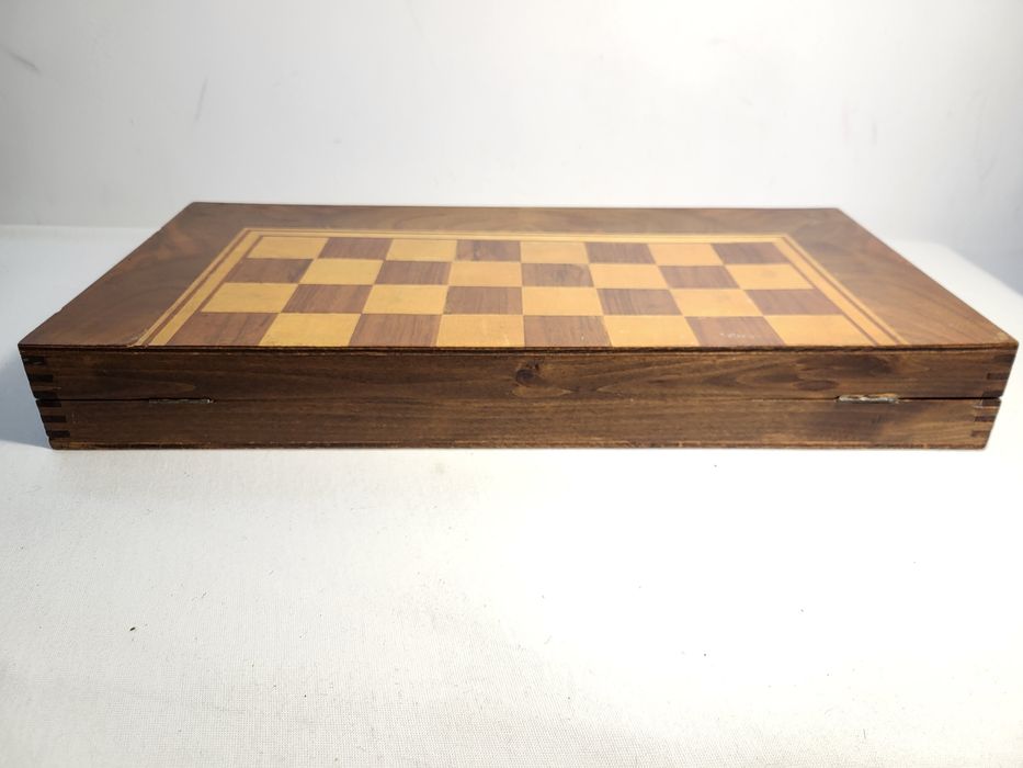 #8 Стар дървен шах и табла
