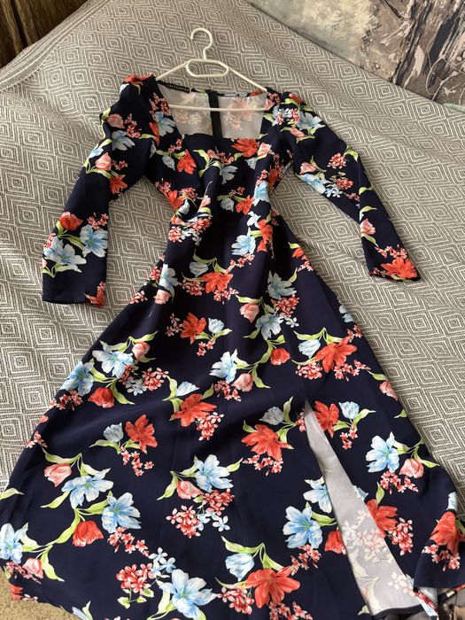 Платье нарядное