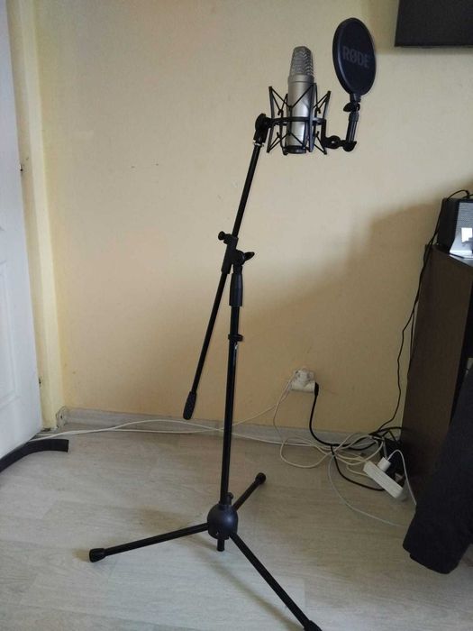 Vand Microfon Rode NT1-A +  Stativ + Scarlet SOLO 3RD Gen