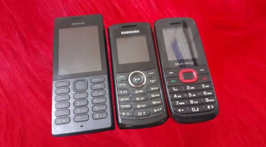 Vand telefoane ieftine