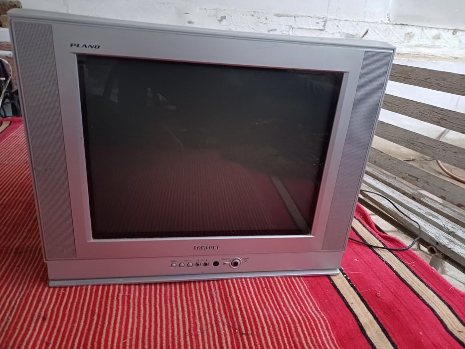 Телевизор сотилади