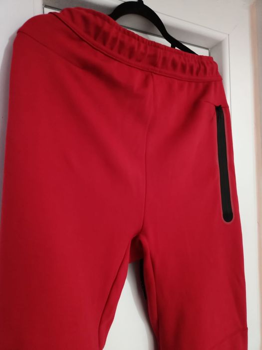 Pantaloni Nike L