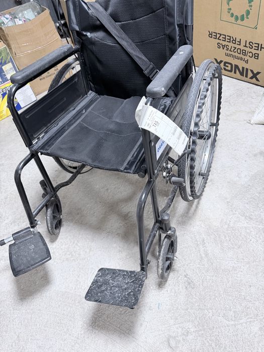 Инвалидная коляска