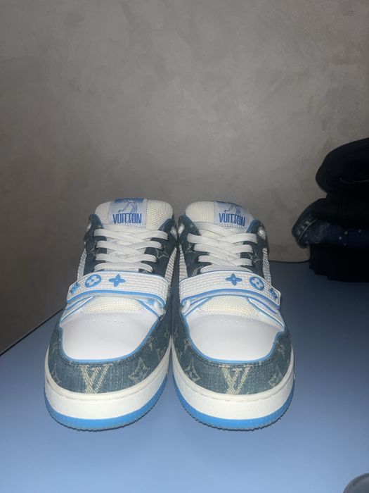 Adidasi Louis Vuitton