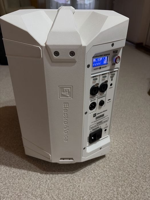 Boxa activa Electro Voice EV 8