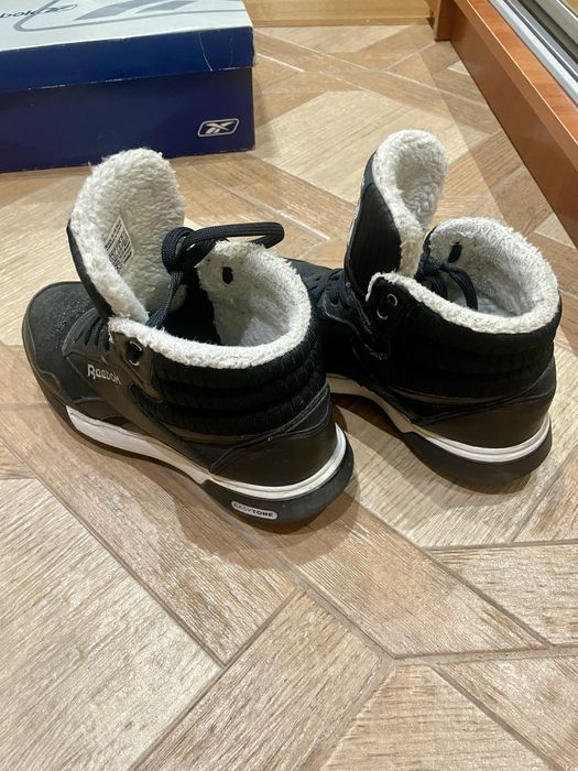 Кроссовки Reebok женские