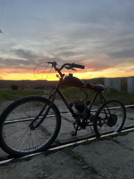 Bicicleta cu motor 80cc