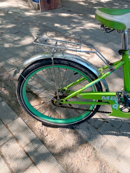 Velosiped yosh bola uchun