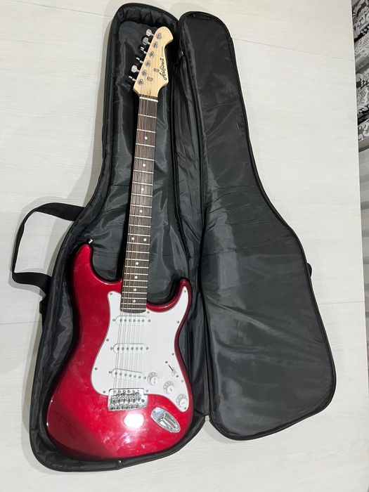 Продам Электрогитару/Гитару