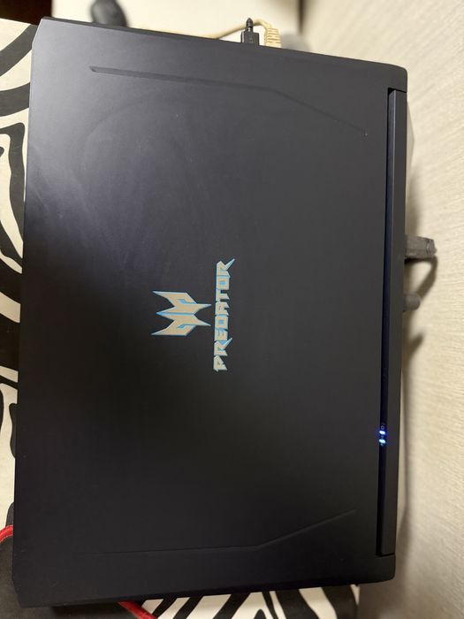 Predator Helios 500 PH517-51