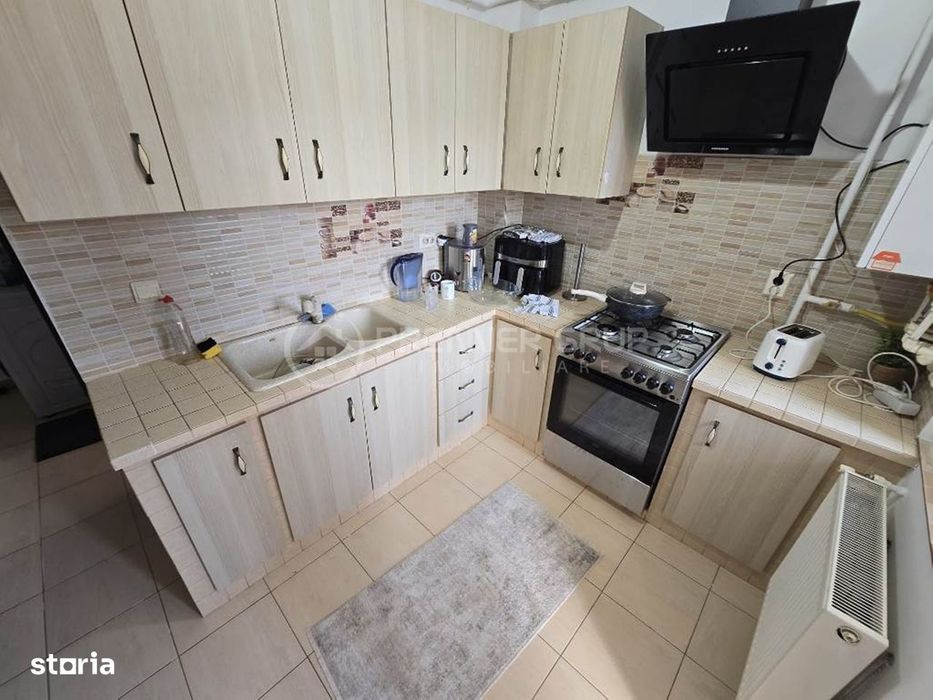 ETAJ 1! PARCARE! Apartament 3 camere 64mp, CUG, centrala, AC, balcon
