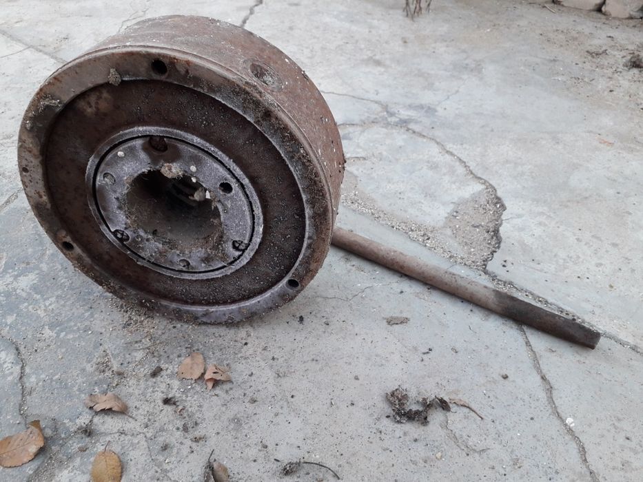 Продам шпиндель токарного станка