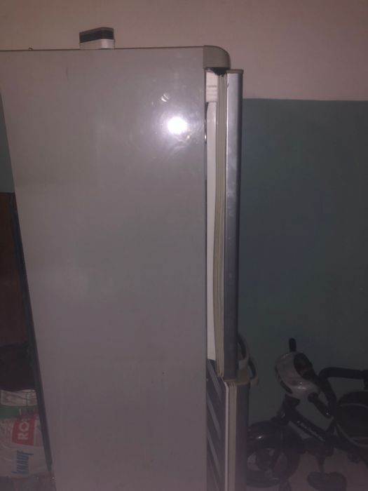 Холодильник рабочий