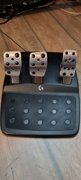 Volan Logitech G923 cu schimbător