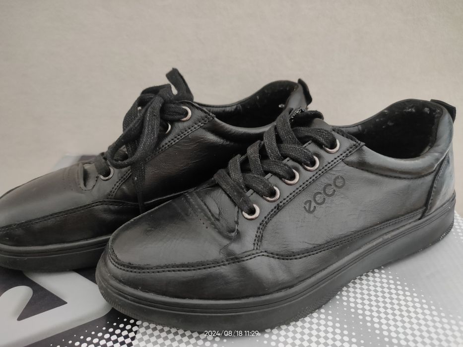 Обувь для девочек к школе.