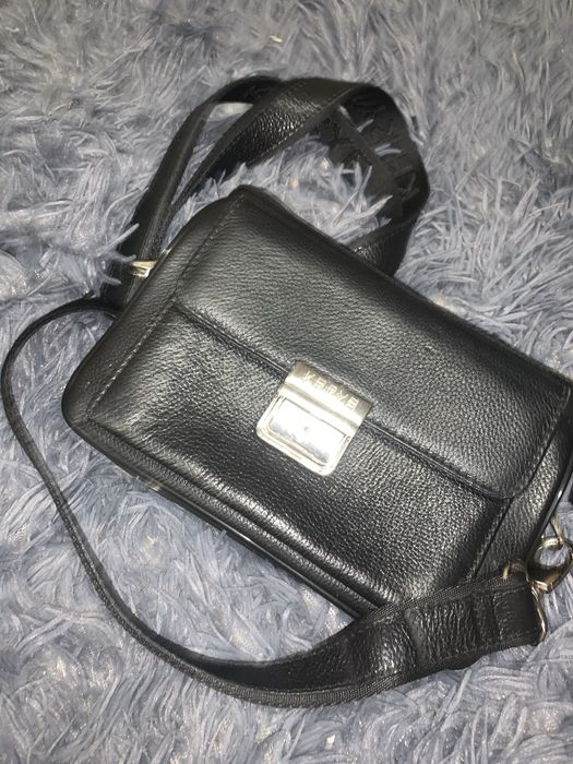 Сумка кожаная черная KARYA