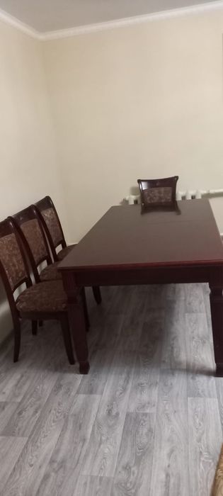 Стол в гостиную.