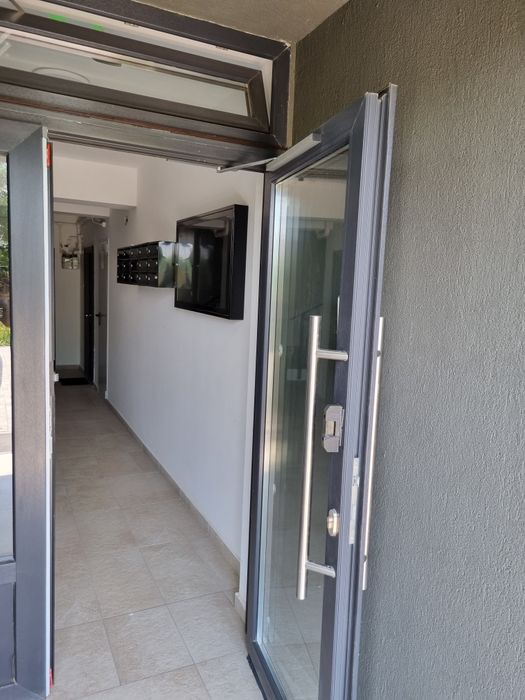 Curatenie Ansamburi Rezidentiale | Curatenie scari de Bloc