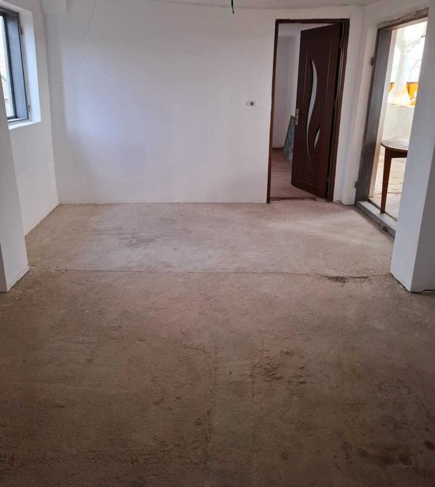 Casă de vânzare în Băbeni, str. Bonciu, jud. Vâlcea + teren 5129 mp !