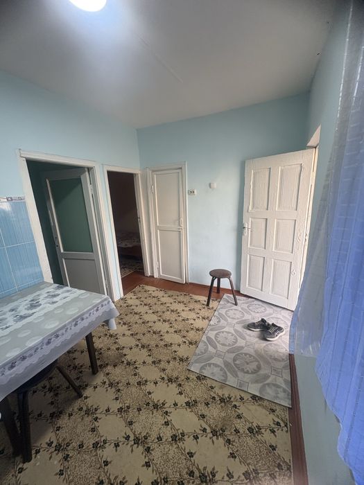 Продается 2 х конмнатная квартира на 2 этаже