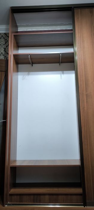 Продам постельный шкаф