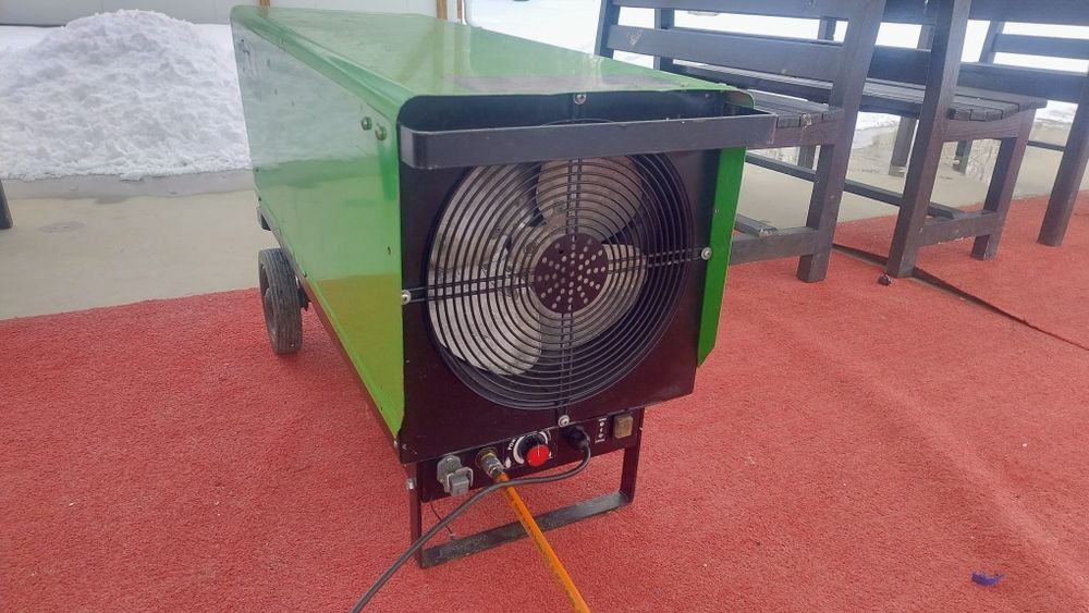 Tun/generator de aer cald pe gaz