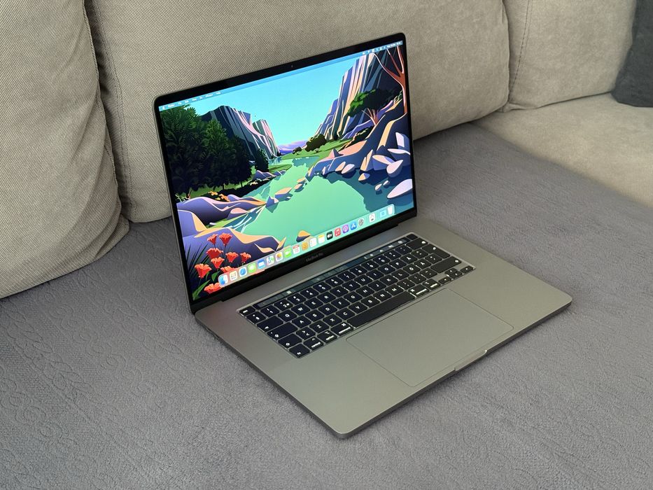 16'Като Нов Macbook Pro 16 2019/i7-9750H/16GB DDR4/512GB SSD/5500M