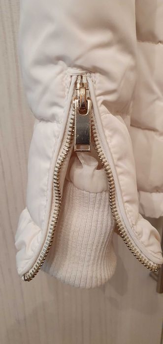 Дамско зимно яке Bershka - пух и пера