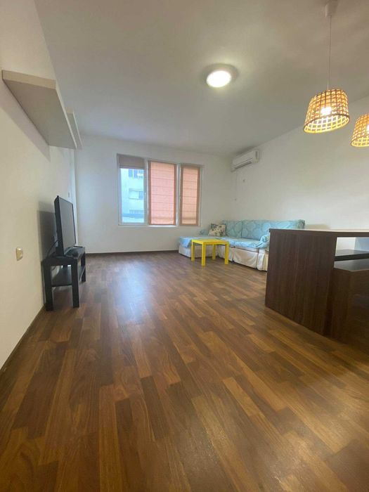 Дава се под наем Двустаен апартамент в Бургас, Изгрев - 44 кв.м за 275 € - Снимка #3