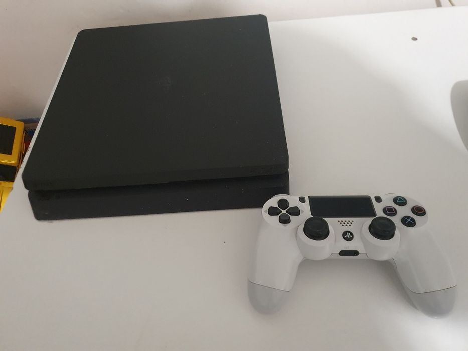 Ps4 cu 1 controler stare buna