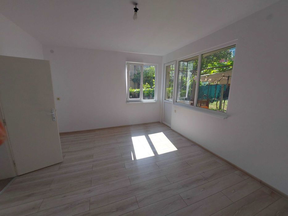 Продава се Къща в Горна Оряховица - 316 кв.м за 1330 €/кв.м - Снимка #6