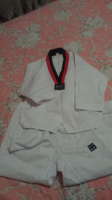 Форма для Каратэ, Таэквондо