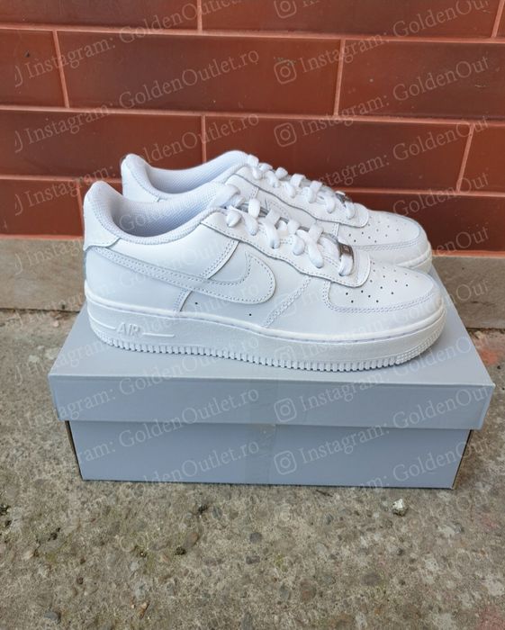 Air Force 1 "Triple White" GS