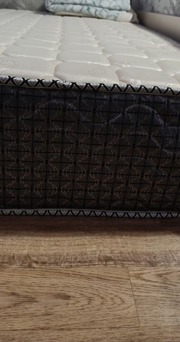 Срочно продам матрас
