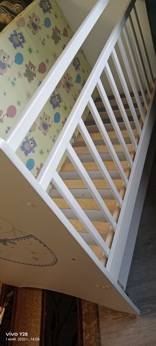 Продам детскую кроватку