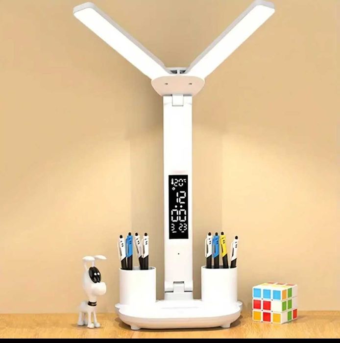 LED настолна лампа