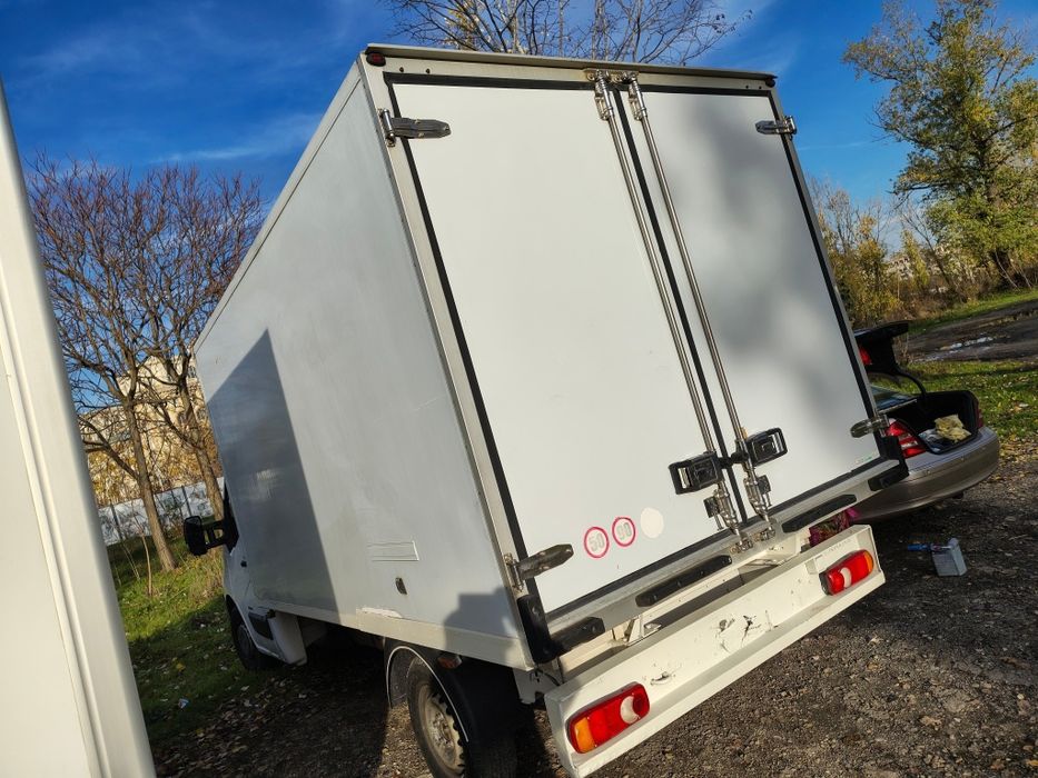 Închiriez dube frig 380v