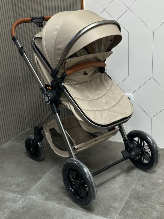 Продается коляска транфсомер