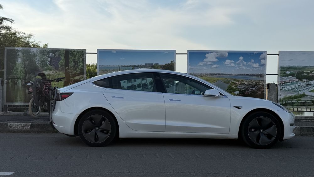 22000 euro Tesla Model 3 Long Range Dual Motor AWD 4x4  129.000 km model 2020  schimb doar cu Model X Plaid