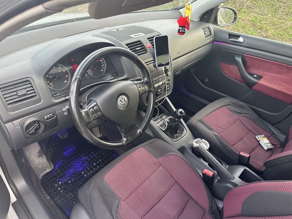 Vand Golf 5 1.6 benzina /Gpl