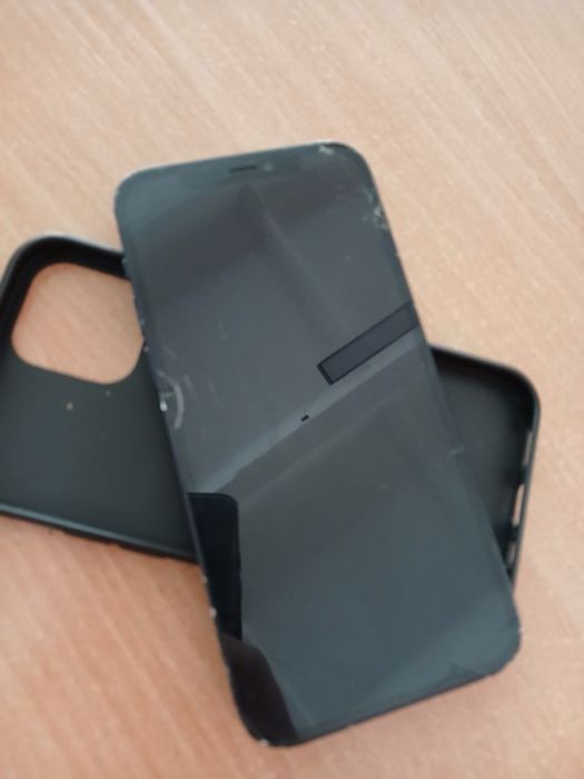 Продам айфон 12 128gb