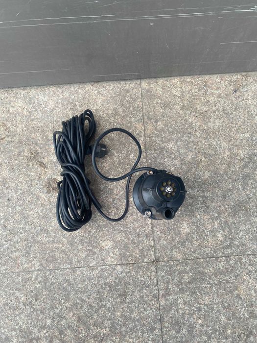 Помпа водна потоп. 300W 3/4" 18L/min 60m RD-WP18/	Хидрофор мини 550W