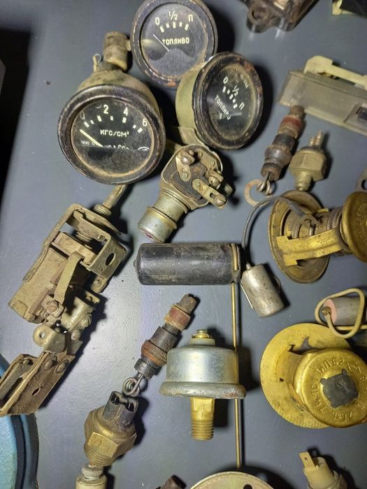 Продам  запчасти по электроники