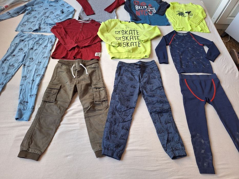 Дрешки за момченце, размер 110-116 (5-6 годишно).