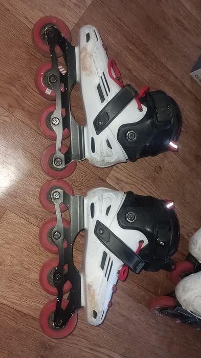 Продам роликовые коньки decathlon