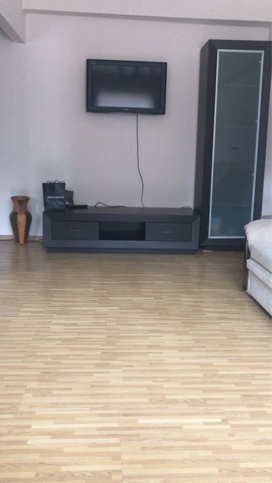 Сдам квартиру двухкомнатную
