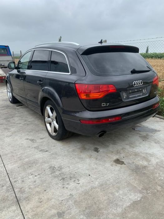 DEZMEMBREZ Piese AUDI Q7 Motor 3.0 Diesel Cod BUG Diesel Euro 4 Cutie de Viteze Automata Kit injectie injector injectoare Turbina Turbo pompa injectie inalta Bara Fata completa Capota Far Portiera Fata spate Stanga dreapta Oglinda Haion Luneta Interior pi
