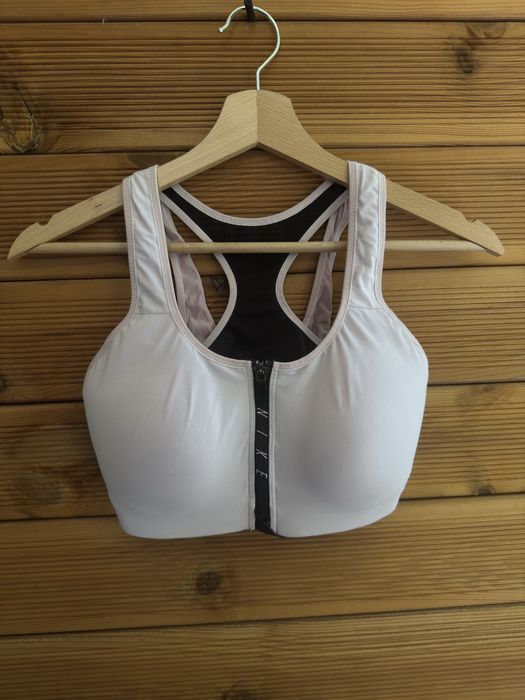 спортен сутиен Nike SHAPE ZIP BRA